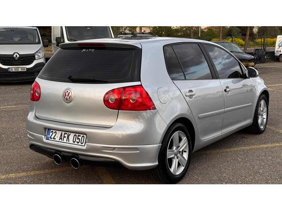 VİTRİN'DEN 2004 MODEL 1.6 BENZİNLİ GOLF