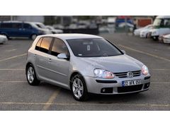 VİTRİN'DEN 2004 MODEL 1.6 BENZİNLİ GOLF