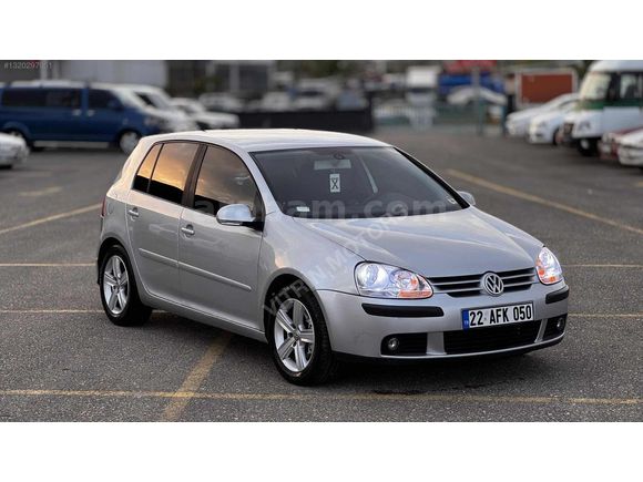 VİTRİN'DEN 2004 MODEL 1.6 BENZİNLİ GOLF