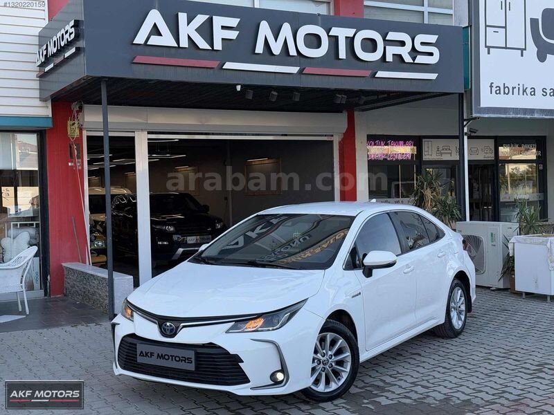 Galeriden Toyota Corolla 1.8 Hybrid Dream 2020 Model Balıkesir 117.000 km Beyaz