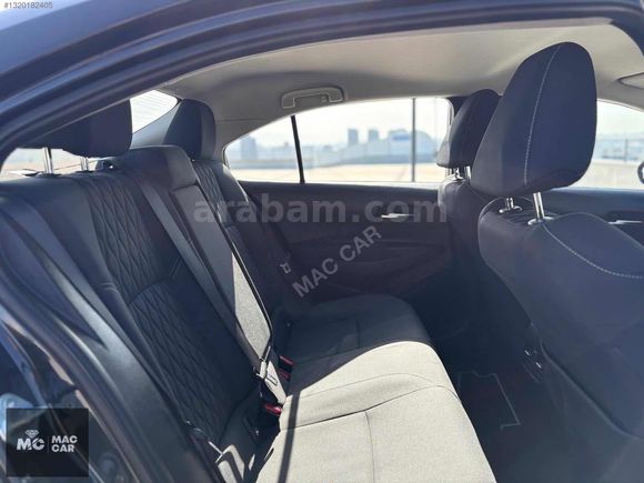 2021 TOYOTA COROLLA 1.8 HYBRİT DREAM