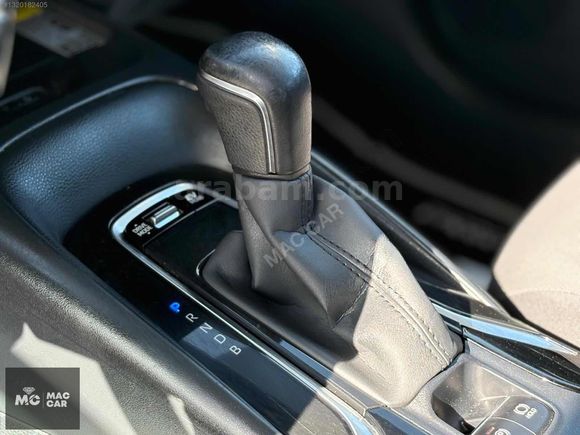 2021 TOYOTA COROLLA 1.8 HYBRİT DREAM