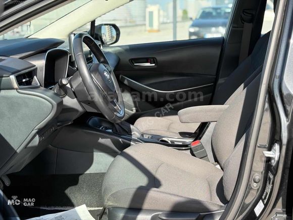 2021 TOYOTA COROLLA 1.8 HYBRİT DREAM