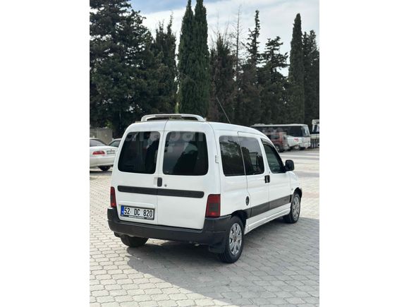 2002 BERLİNGO ÇİFT SÜRGÜ 270.000 KM'DE