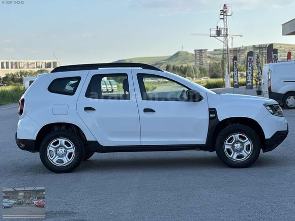 2021 DACİA DUSTER 4X4 HATASIZ 1 BUÇUK PARÇA BOYALI 97 BİN KM
