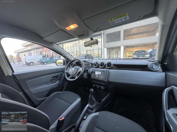 2021 DACİA DUSTER 4X4 HATASIZ 1 BUÇUK PARÇA BOYALI 97 BİN KM