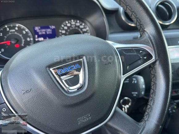 2021 DACİA DUSTER 4X4 HATASIZ 1 BUÇUK PARÇA BOYALI 97 BİN KM