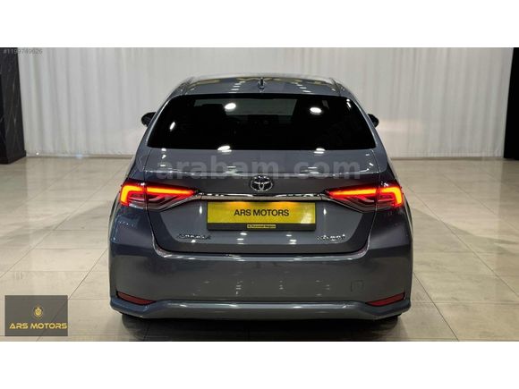 2020 Corolla 1.8 Hybrid Flame X-Pack CAM TAVAN SERVİS BAKIMLI