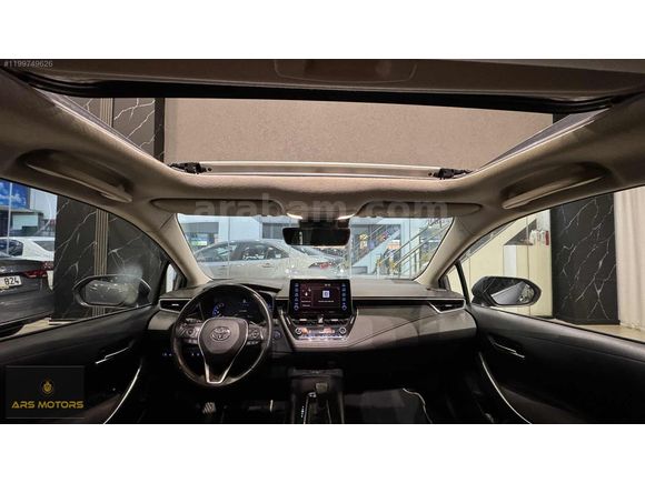2020 Corolla 1.8 Hybrid Flame X-Pack CAM TAVAN SERVİS BAKIMLI