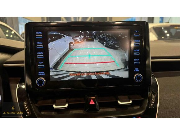 2020 Corolla 1.8 Hybrid Flame X-Pack CAM TAVAN SERVİS BAKIMLI