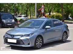 EKSPRES PLAZA'DAN 2022 TOYOTA COROLLA 1.8 HYBRİD FLAME X-PACK