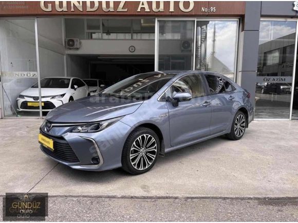 2021 TOYOTA COROLLA FLAME X PACK HYBRİD 100,000 KM'DE SUNROOF