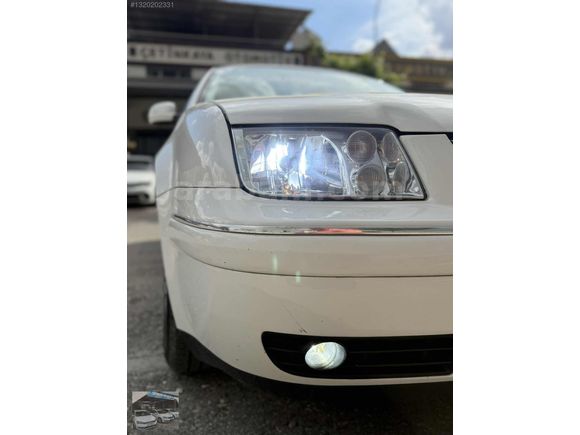 2004 BORA OTOMATİK BENZİNLİ LPGLİ