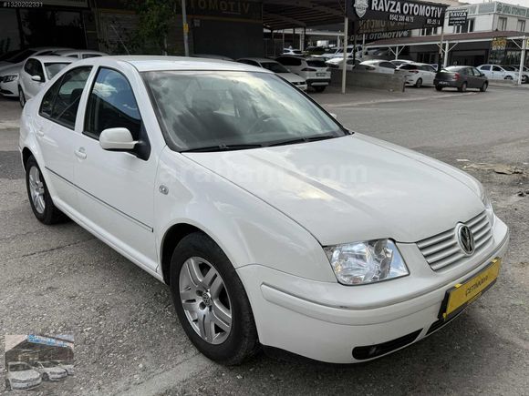 2004 BORA OTOMATİK BENZİNLİ LPGLİ