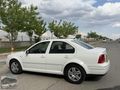2004 BORA OTOMATİK BENZİNLİ LPGLİ