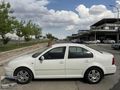 2004 BORA OTOMATİK BENZİNLİ LPGLİ