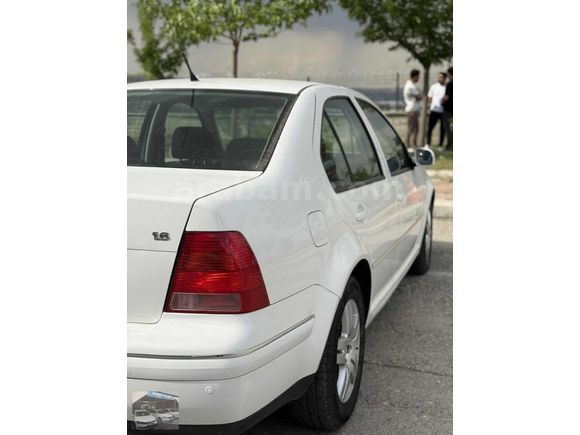 2004 BORA OTOMATİK BENZİNLİ LPGLİ