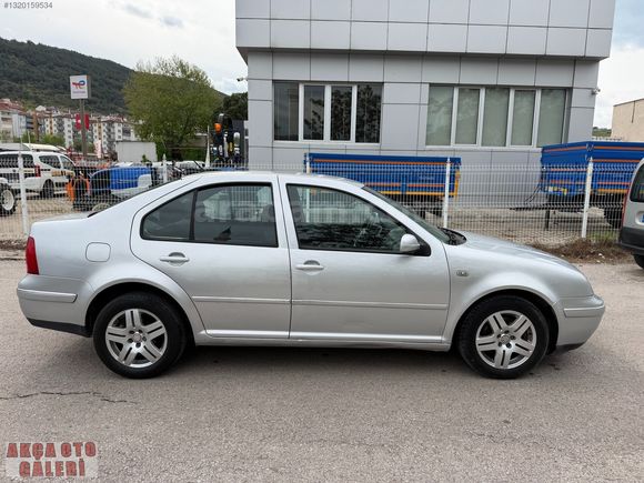 AKÇADAN 2004 MODEL ORJİNAL 1.6 16V OTOMATİK BORA PACİFİC