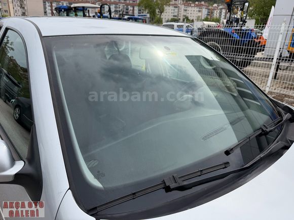 AKÇADAN 2004 MODEL ORJİNAL 1.6 16V OTOMATİK BORA PACİFİC