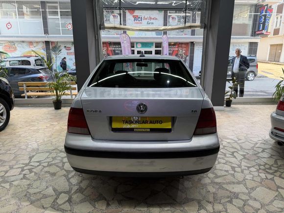 2003 Bora 1.6 16v değişensiz ve bakımlı