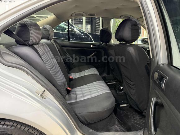 2003 Bora 1.6 16v değişensiz ve bakımlı