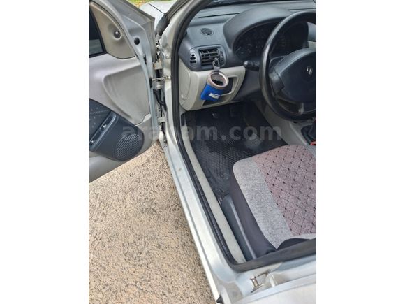 Sahibinden Renault Clio 1.5 dCi Expression 2004 Model  349.000 km Gri