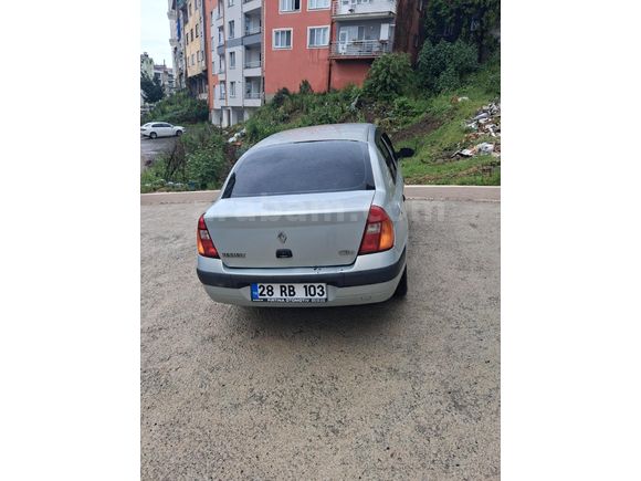 Sahibinden Renault Clio 1.5 dCi Expression 2004 Model  349.000 km Gri