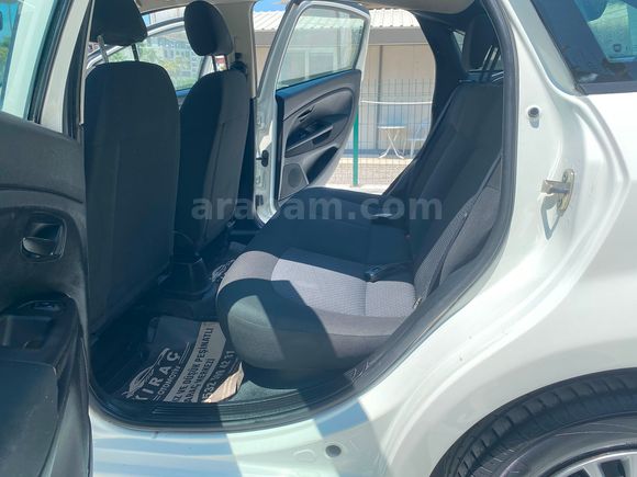 100 BİN PEŞİNATLI 2016 FIAT LINEA POP 1.3 MULTIJET 95