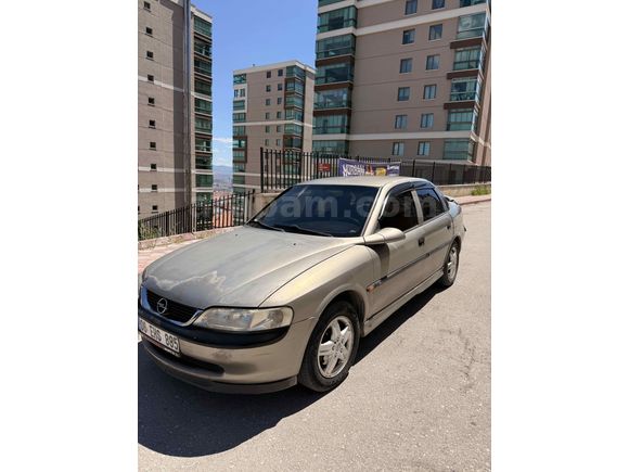 Sahibinden Opel Vectra 2.0 GLS 1997 Model  275.000 km Gri