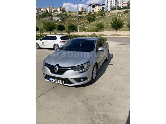 Sahibinden Renault Megane 1.5 Blue DCI Touch 2019 Model 