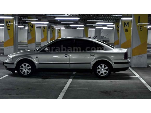 Passat 1.8 T Highline Motor Yeni 1999 Model 