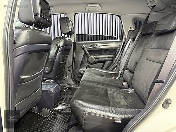 HARBİYE MOTORS GÜVENCESİYLE//2011 MODEL TEK PARÇA LOKAL BOYALI.