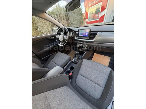 SERVIS BAKIMLI/GARANTİLİ DÜŞÜK KM KİA STONİC