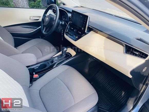 "H2'DEN"%2.00 KREDİ KAMPANYALI" 2022 COROLLA DREAM MULTIDRIVE-S