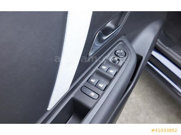 ESADA | 2025 CITROEN e-C4 MAX HATASIZ AYARINDA LANSMAN RENK