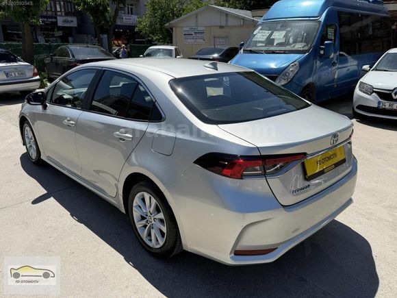 HATASIZ BOYASIZ DEĞİŞENSİZ HASAR KAYITSIZ COROLLA 1.5 DREAM