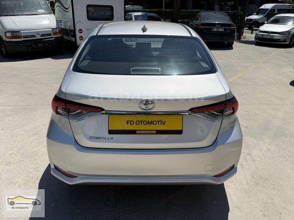 HATASIZ BOYASIZ DEĞİŞENSİZ HASAR KAYITSIZ COROLLA 1.5 DREAM