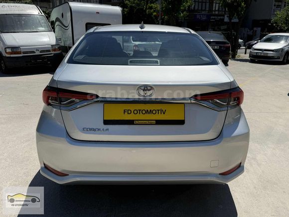 HATASIZ BOYASIZ DEĞİŞENSİZ HASAR KAYITSIZ COROLLA 1.5 DREAM