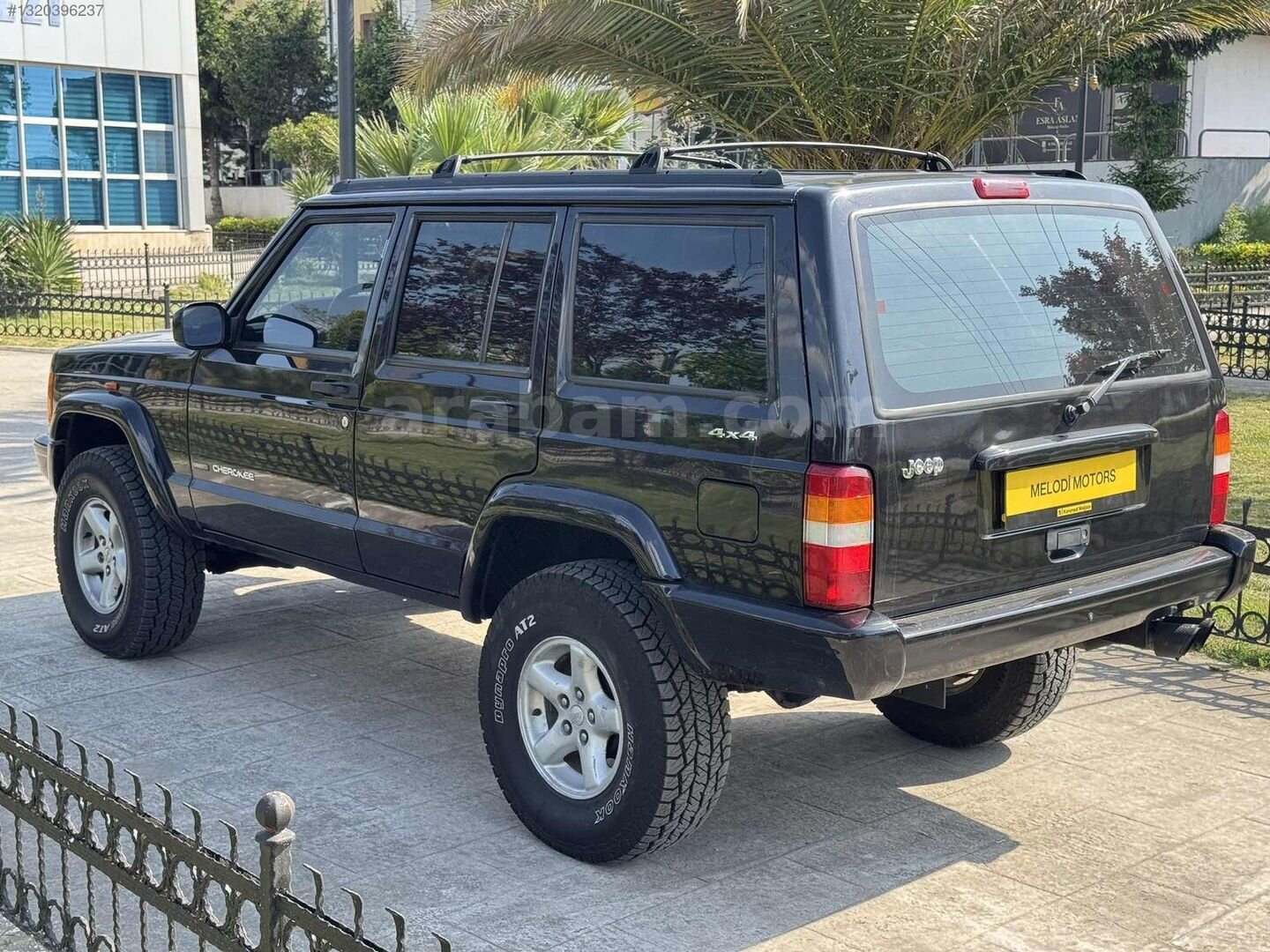 Galeriden Jeep Cherokee 2.5 TD 1998 Model Kocaeli 238.000 km Siyah 5