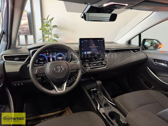 2025 TOYOTA COROLLA 1.5 FLAME X-PACK / HATASIZ + BOYASIZ
