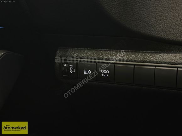 2025 TOYOTA COROLLA 1.5 FLAME X-PACK / HATASIZ + BOYASIZ