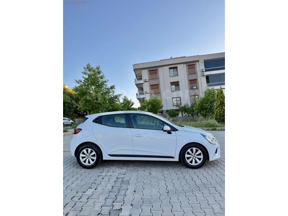 2022 MODEL HATASIZ BOYASIZ 1.0 SCE CLİO 5 K.KARTI TAKSİT
