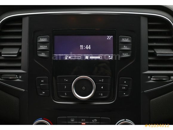 ESADA | 2016 RENAULT MEGANE 1.2 TCE TOUCH OTO HATASIZ 0.99 KREDİ