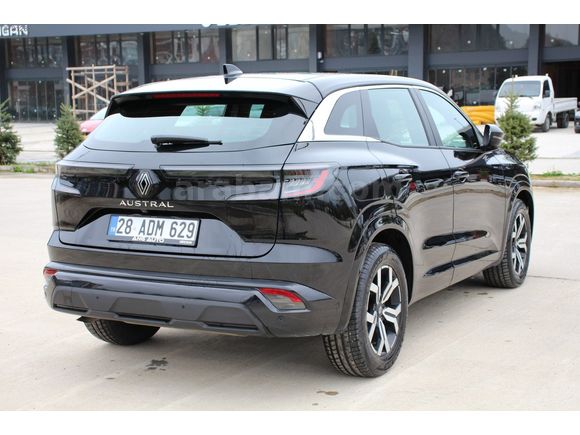 YILDIZTAŞ GRUP'TAN 2024 RENAULT AUSTRAL 1.3 HYBRİT EVOLUTİON
