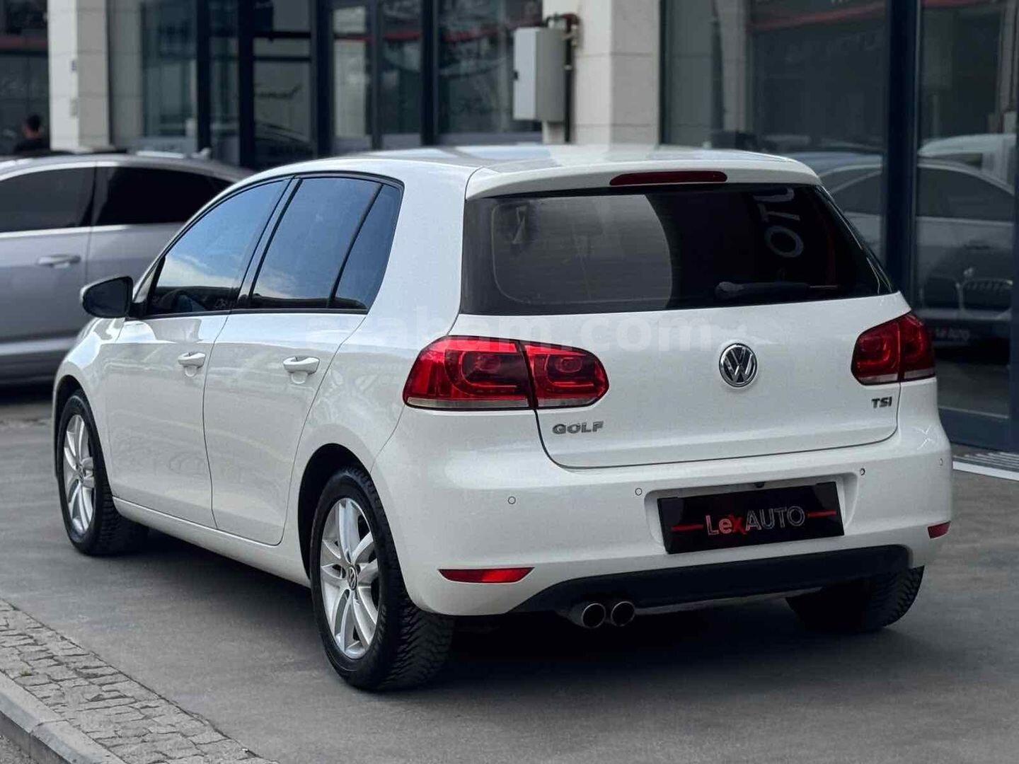 Galeriden Volkswagen Golf 1.4 TSi Highline 2011 Model Konya 161.000 km Beyaz 4