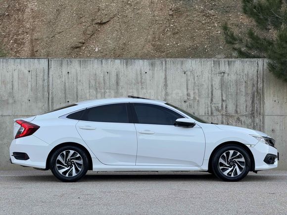 Sahibinden Honda Civic 1.6i VTEC Eco Elegance 2017 Model 