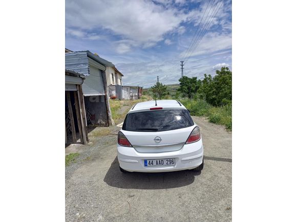 Sahibinden Opel Astra 1.6 Essentia 2012 Model