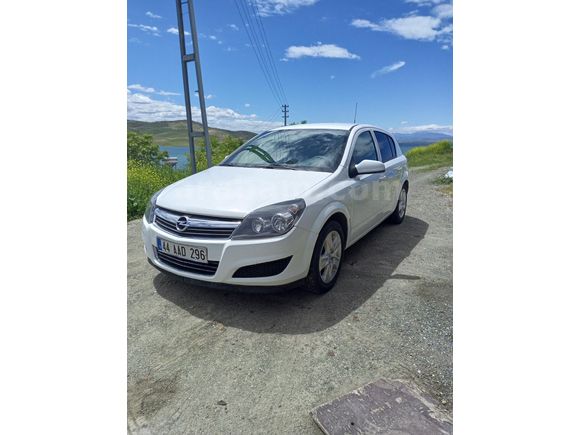 Sahibinden Opel Astra 1.6 Essentia 2012 Model
