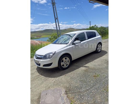 Sahibinden Opel Astra 1.6 Essentia 2012 Model