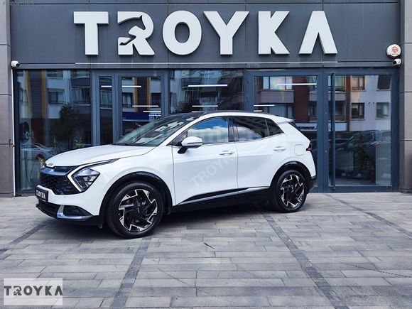 TROYKA'DAN 2022 KIA SPORTAGE 1.6 T-GDI HİBRİT ELEGANCE KONFOR